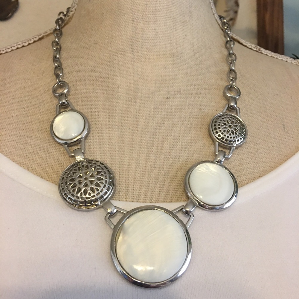 White shell & filigree disc silver tone necklace
